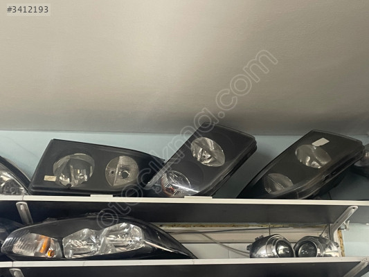 VOLKSWAGEN CRAFTER SAĞ SOL ÖN FAR SÖKME TEMİZ