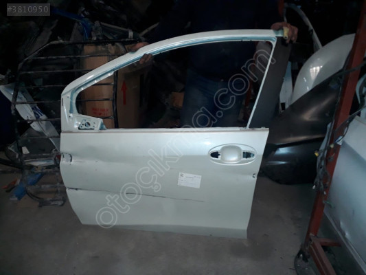 TOYOTA YARİS 2015 ÇIKMA SOL ÖN KAPI