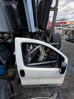 FİAT FİORİNO SAĞ ÖN KAPI KONUK OTO 05323167897