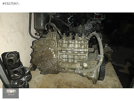 Mitsubishi Mitsubishi Kanter 98 model yakıt pompası orjinal çıkma