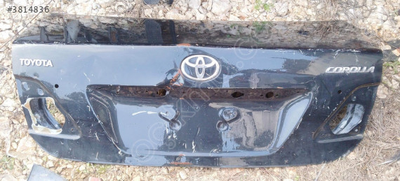 TOYOTA COROLLA BAGAJ KAPAĞI ÇIKMA