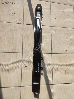 NAVARA ÖN TAMPON ÜST DEMİRİ ORJİNAL ÇIKMA