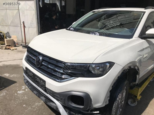 VOLKSWAGEN T-CROSS 2018 2024 SOL AKS SÖKME 2Q0407271CA