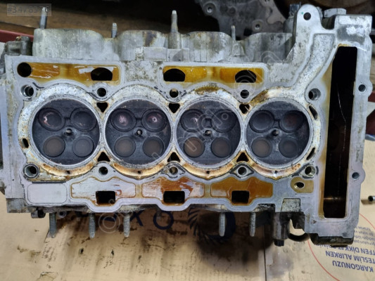 PEJO  3008   VTİ  ÇIKMA  SİLİNDİR  KAPAĞI