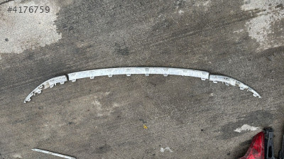 MERCEDES C SERİ W205 ÖN TAMPON ORTA SAĞ-SOL NİKELAJ 2058858802
