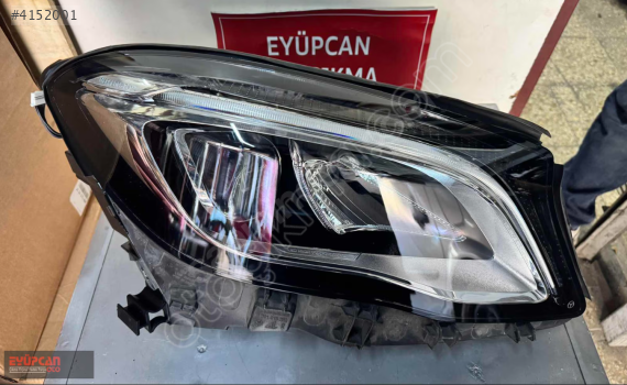 MERCEDES GLA W156 SAĞ FAR ORJİNAL HATASIZ EYUPCAN OTO'DA