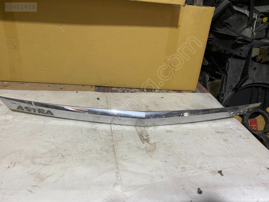 OPEL ASTRA H HB BAGAJ NİKELAJI - ÇIKMA ORJİNAL