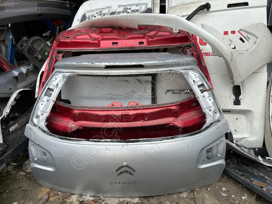 Citroen c3 arka bagaj kapı çıkma