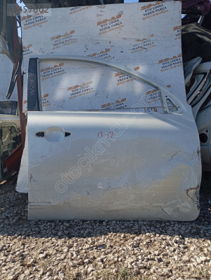 Nissan Micra çıkma sağ ön kapı 2013-2018 model