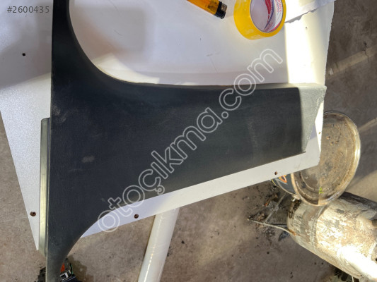 Mercedes 212 690 11 26 B Sütunu Trim Paneli Alt Orta Sol