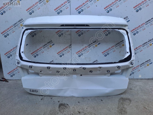 Hyundai i20 arka bagaj kapağı 2023 24 hasarlı