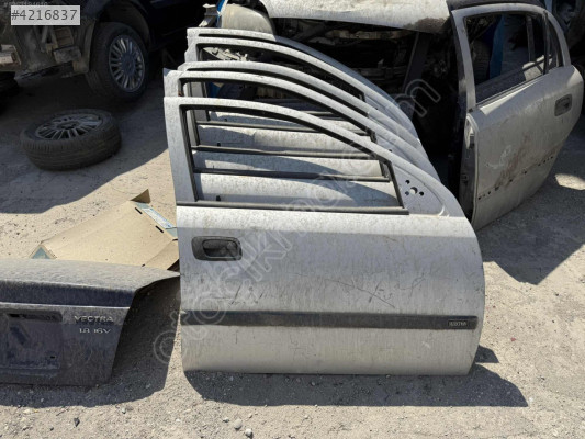 Opel astra g sağ ön kapı