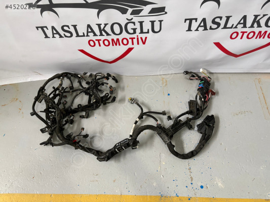 RENAULT MEGANE 4 TALİSMAN MOTOR TESİSATI