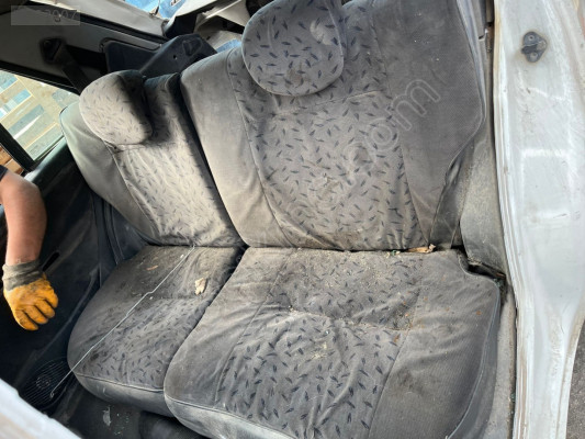 CİTRÖEN  SAXO  ARKA   KOLTUKLAR  4 KAPI