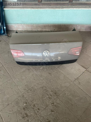Passat b8.5 Bagaj Kapagı Kahve Rengi Simli Çıkma Parça Hatasız