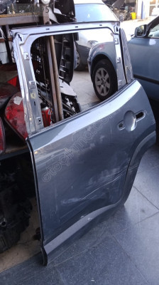 Jeep renegade sol arka kapı orijinal