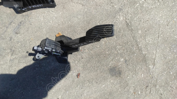 OPEL CORSA C GAZ PEDALI  CIKMA