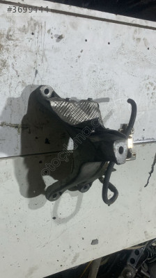 8K0199388 audi a5 sağ motor kulağı