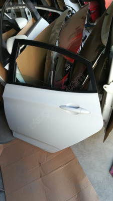 hyundai accent blue 2018 sol arka kapı (son fiyat)