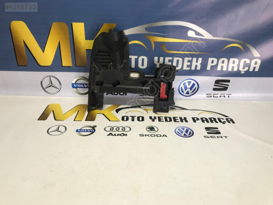 MERCEDES C200-W205 SOL GÖĞÜS ALT KAPLAMA