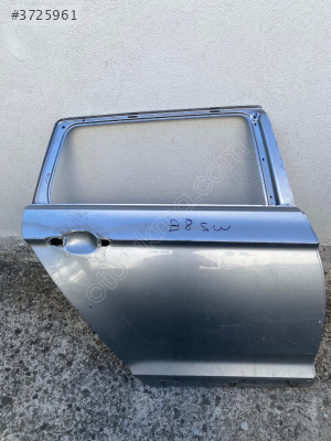 PASSAT B8 STATIONWAGON SAĞ ARKA KAPI