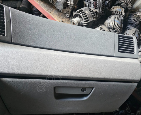 GRAND CHEROKEE JEEP 2007 MODEL TORPİDO KAPAGI