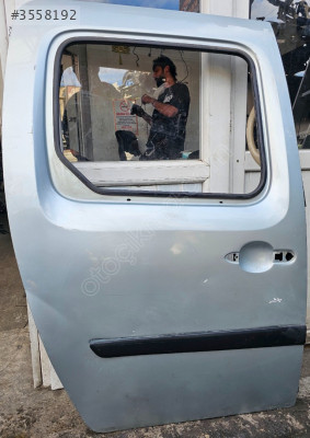 RENAULT KANGO SAG ARKA KAPI