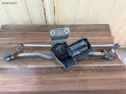 Ford Escort için Silecek Motoru ve Mekanizması