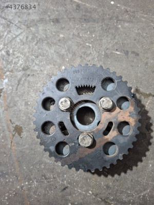 038109111E 038109139L  1.9 EKSANTRİK DİŞLİSİ VE GÖBEĞİ