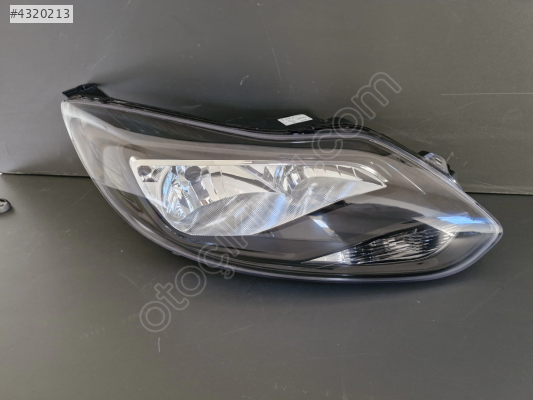 FORD FOCUS 3 SAĞ ÖN FAR İÇİ SİYAH ZEMİN SIFIR 2011-2014