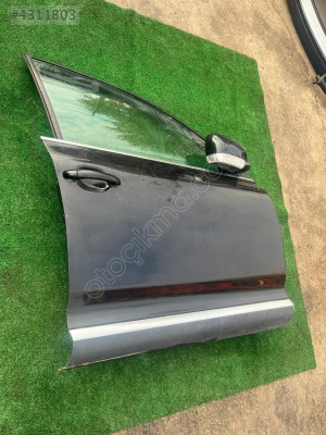 VOLKSWAGEN TOUAREG SAĞ ÖN KAPI