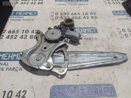 ÇIKMA TOYOTA AURİS SAĞ ÖN CAM KRİKOSU K-240