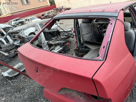 Orjinal Çıkma Alfa Romeo 146 Bagaj Kapağı - Temiz ve Kullanı