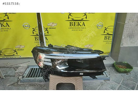 OPEL COMBO E MAKYAJLI SAĞ FAR ÇIKMA ORJİNAL YEDEK PARÇA