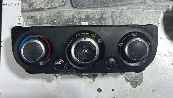 RENAULT CLİO 4 KLİMA KONTROL PANELİ