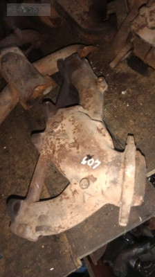 Peugeot 405 egzoz manifoldu yedek parça