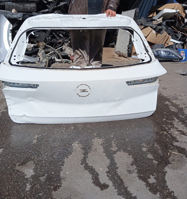 2020/2024 OPEL MOKKA BEYAZ BAGAJ KAPAĞI ORJINAL