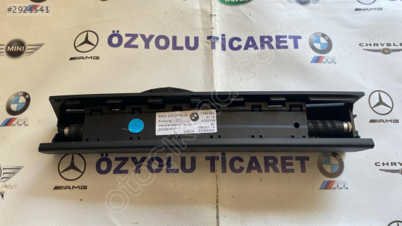 BMW G30 Sol Arka Kapı Kelebek Cam Perdesi 7385393