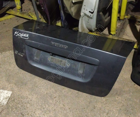 VOLVO S40 ARKA BAGAJ KAPAGI