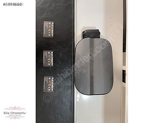 SKODA OCTAVİA DEPO KAPAĞI
