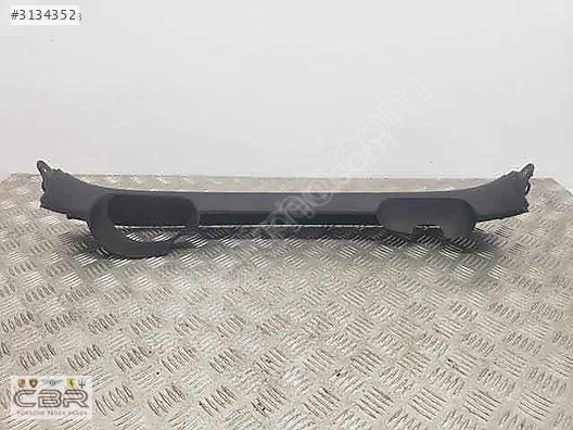 PORSCHE CAYENNE ÖN MOTOR PLASTİK KAPAK 7L5805583B