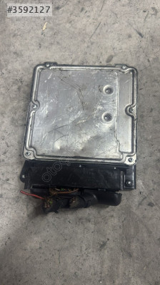 AUDİ A4 ÇIKMA ORJİNAL MOTOR BEYNİ ECU 03G906016JE