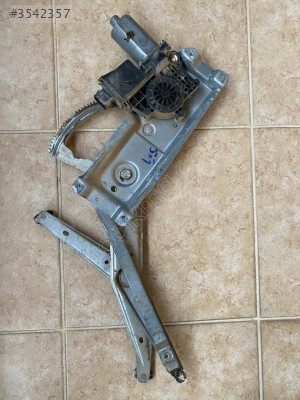 OPEL VECTRA B SAĞ ÖN CAM KRİKOSU