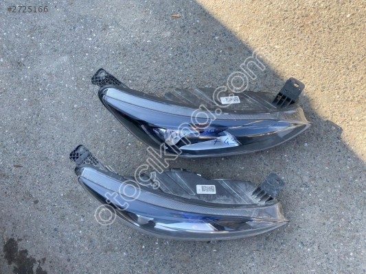 MİRİM OTODAN FORD FOCUS 4 SAĞ ÖN FAR