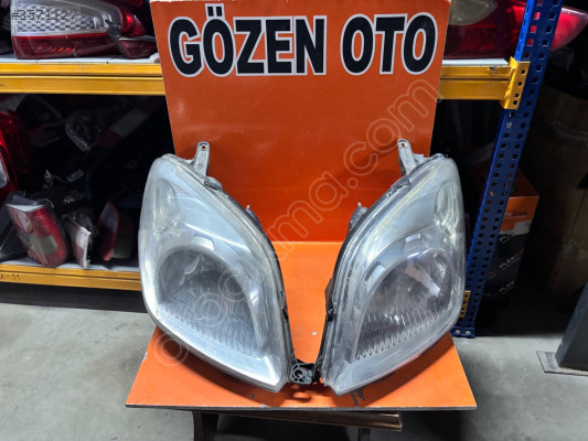 FİAT FİORİNO SAĞ SOL FAR ORİJİNAL ÇIKMA ADET 3000 Tl