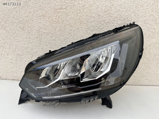 PEUGEOT 2008 ORJINAL ÇIKMA SOL FAR