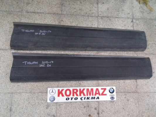 VOLKSWAGEN TIGUAN SAĞ ÖN KAPI KAPLAMASI 2012-2017