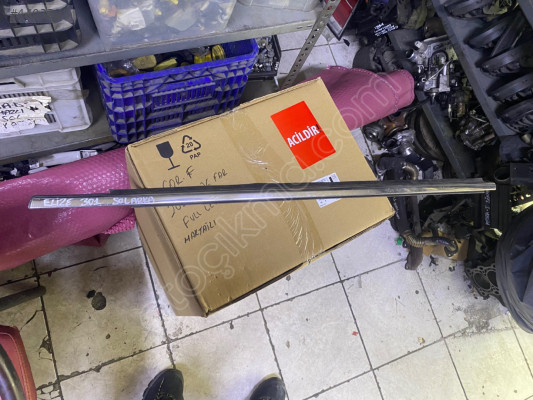 PEUGEOT 301 C-ELYSEE SOL ARKA KAPI CAM KENAR ÇITASI 9677642180