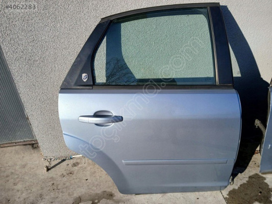 FORD FOCUS 2004-2008 ARASI SAĞ ARKA KAPI ORİJİNAL GRİ