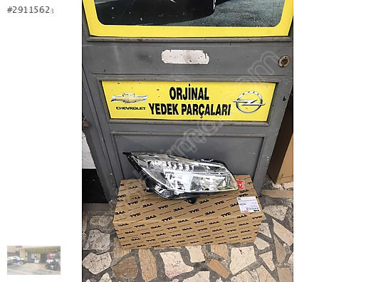 Opel insignia makyajsız kasa sıfır muadil sağ ön far